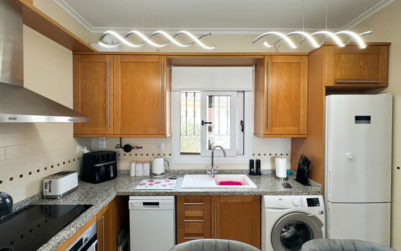 Casa de 2 habitaciones en Algorfa en venta con piscina garaje - 249.950 € (Ref: 10073002)