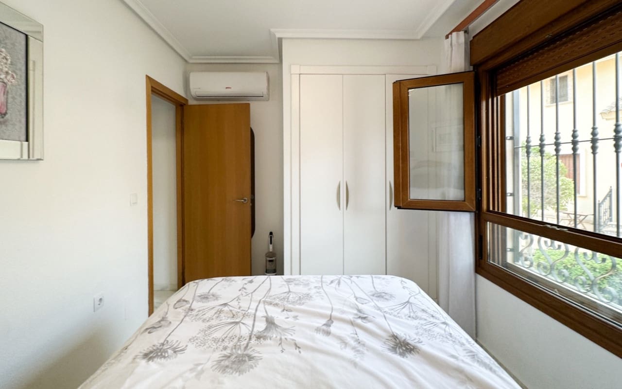 Casa de 2 habitaciones en Algorfa en venta con piscina garaje - 249.950 € (Ref: 10073002)
