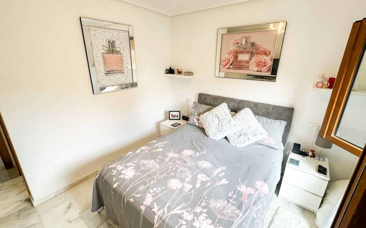 Casa de 2 habitaciones en Algorfa en venta con piscina garaje - 249.950 € (Ref: 10073002)