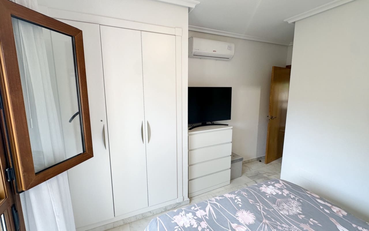 Casa de 2 habitaciones en Algorfa en venta con piscina garaje - 249.950 € (Ref: 10073002)