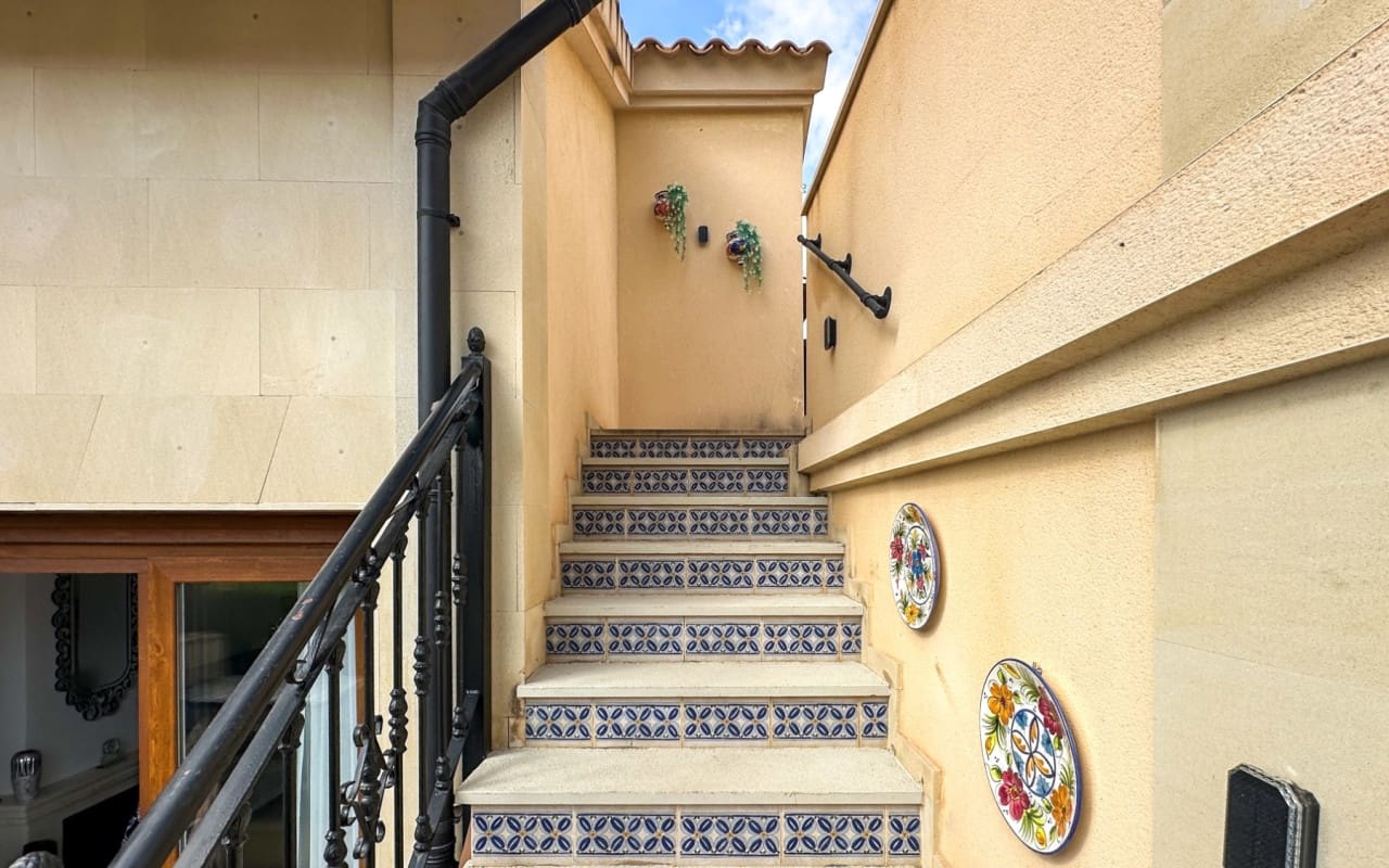 Casa de 2 habitaciones en Algorfa en venta con piscina garaje - 249.950 € (Ref: 10073002)