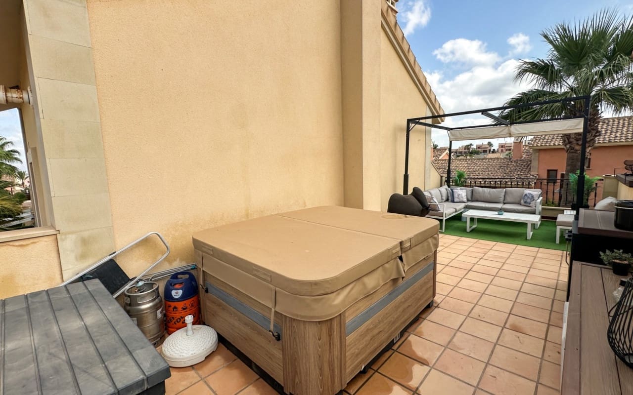Casa de 2 habitaciones en Algorfa en venta con piscina garaje - 249.950 € (Ref: 10073002)