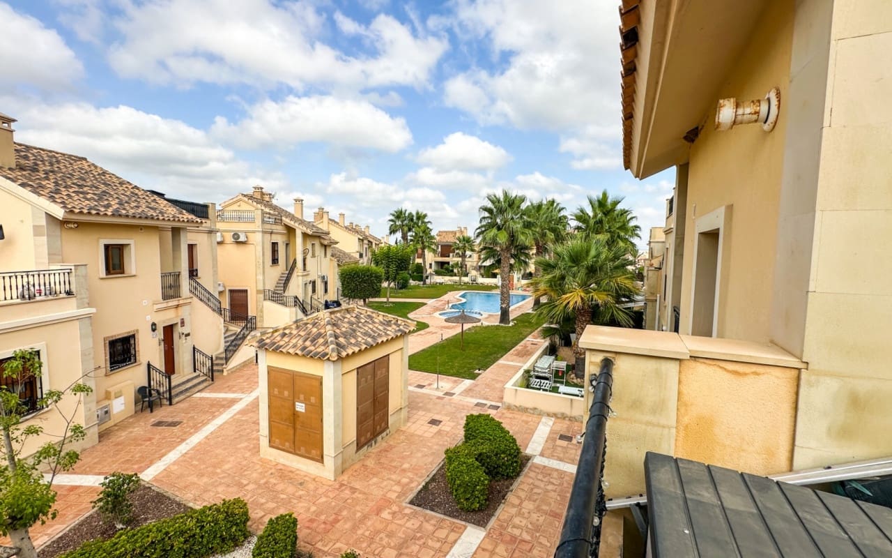 Casa de 2 habitaciones en Algorfa en venta con piscina garaje - 249.950 € (Ref: 10073002)