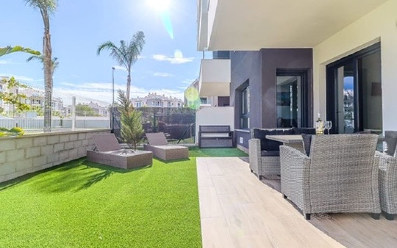 2 camera da letto Appartamento in vendita in Filipinas con piscina garage - 239.000 € (Rif: 10073003)