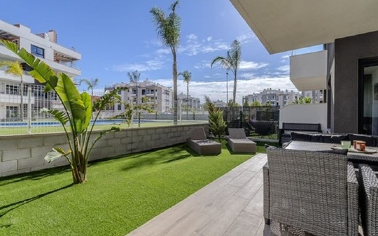 2 camera da letto Appartamento in vendita in Filipinas con piscina garage - 239.000 € (Rif: 10073003)
