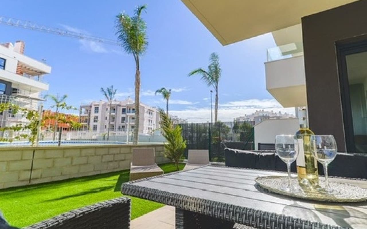 2 camera da letto Appartamento in vendita in Filipinas con piscina garage - 239.000 € (Rif: 10073003)