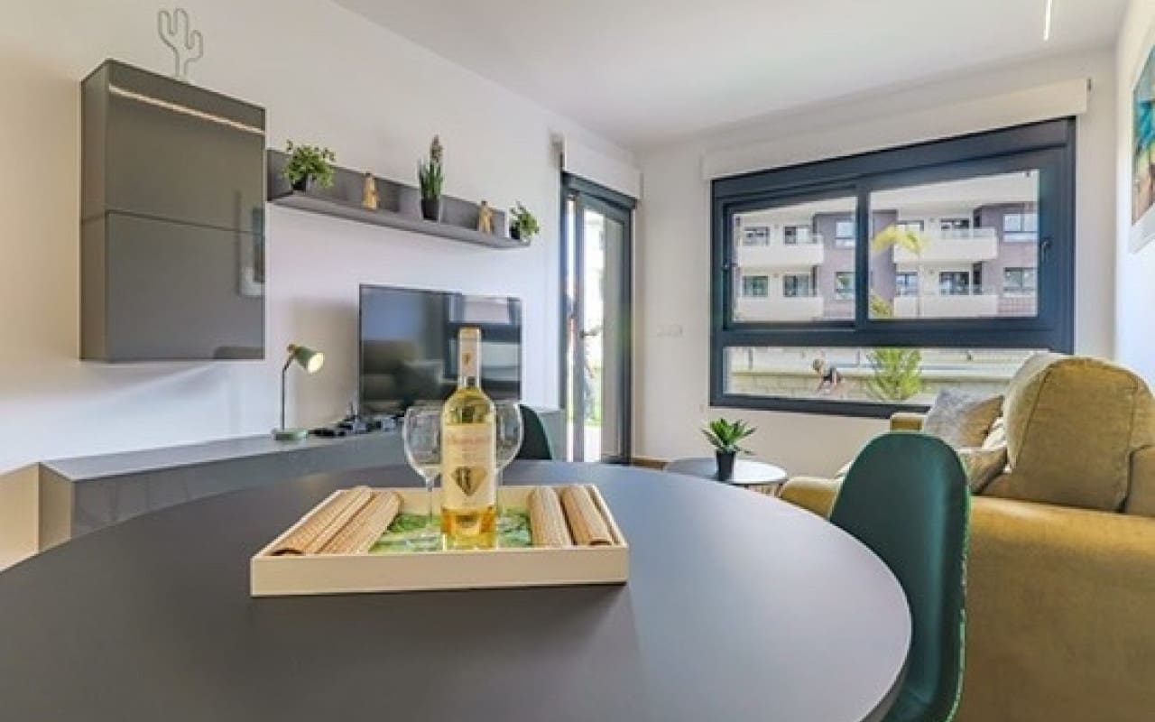 2 camera da letto Appartamento in vendita in Filipinas con piscina garage - 239.000 € (Rif: 10073003)