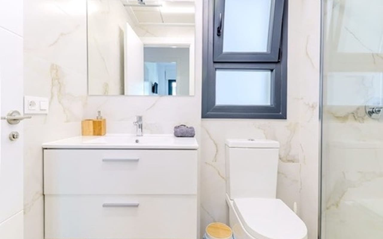 2 camera da letto Appartamento in vendita in Filipinas con piscina garage - 239.000 € (Rif: 10073003)