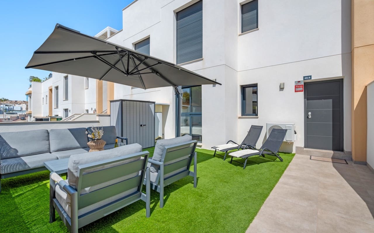 2 sypialnia Apartament na sprzedaż w Villamartin z basenem garażem - 279 000 € (Ref: 10073004)