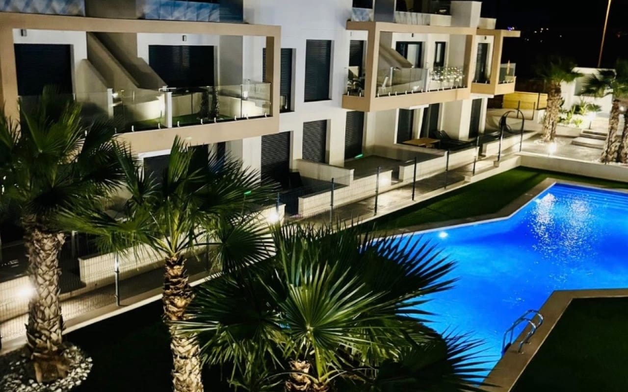 2 sypialnia Apartament na sprzedaż w Villamartin z basenem garażem - 279 000 € (Ref: 10073004)