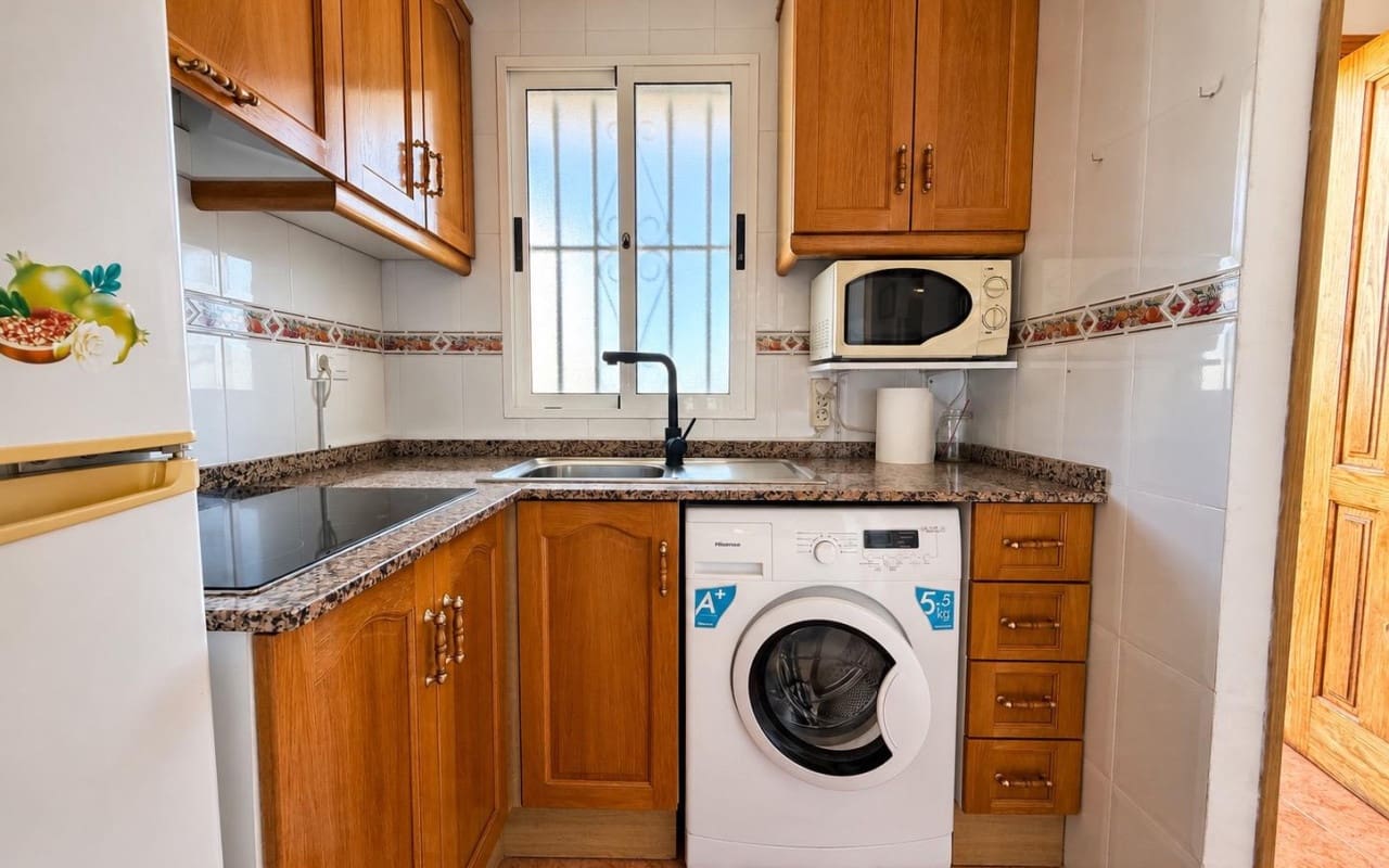 2 quarto Apartamento para venda em Torrevieja com piscina - 129 900 € (Ref: 10073005)