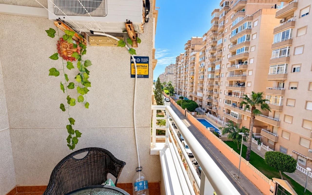 2 quarto Apartamento para venda em Torrevieja com piscina - 129 900 € (Ref: 10073005)