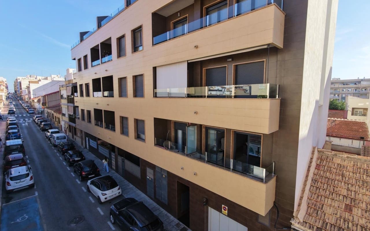 Estudio de 1 habitación en Torrevieja en venta - 105.000 € (Ref: 10116015)