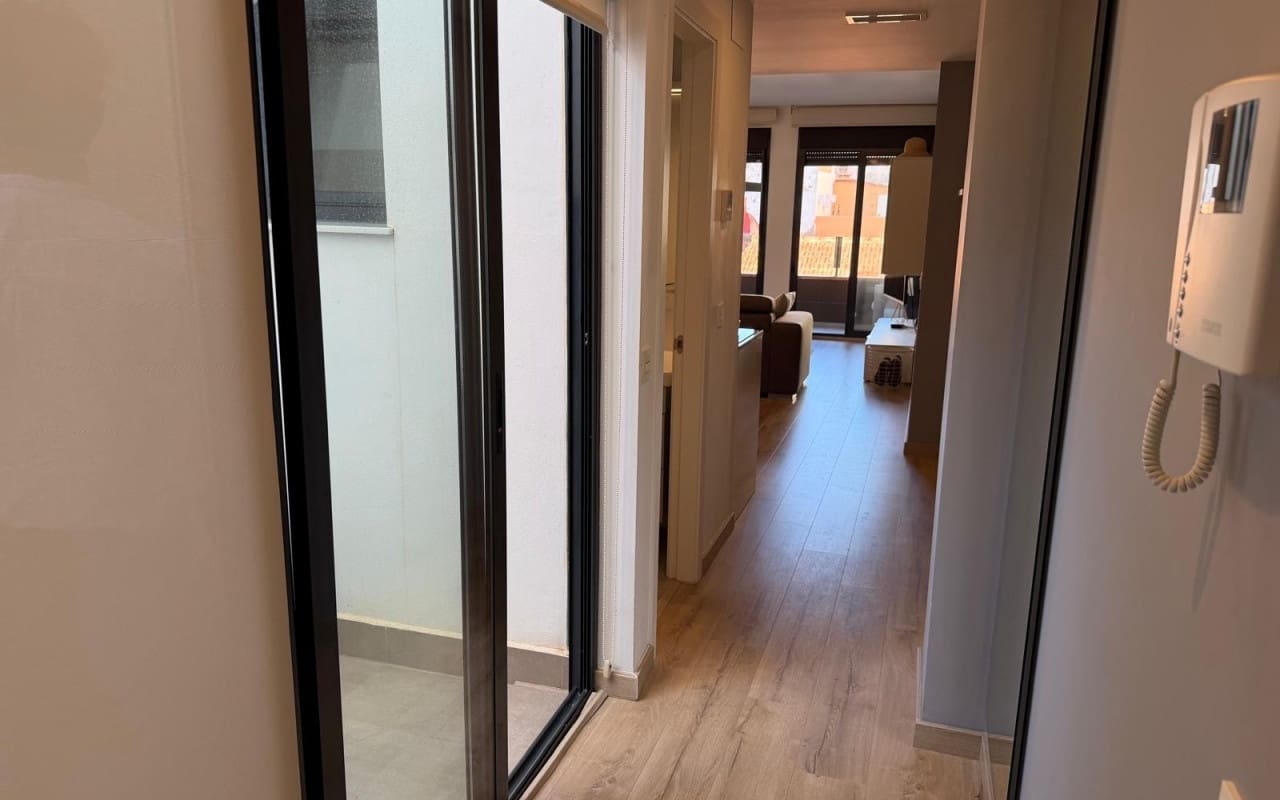 Estudio de 1 habitación en Torrevieja en venta - 105.000 € (Ref: 10116015)