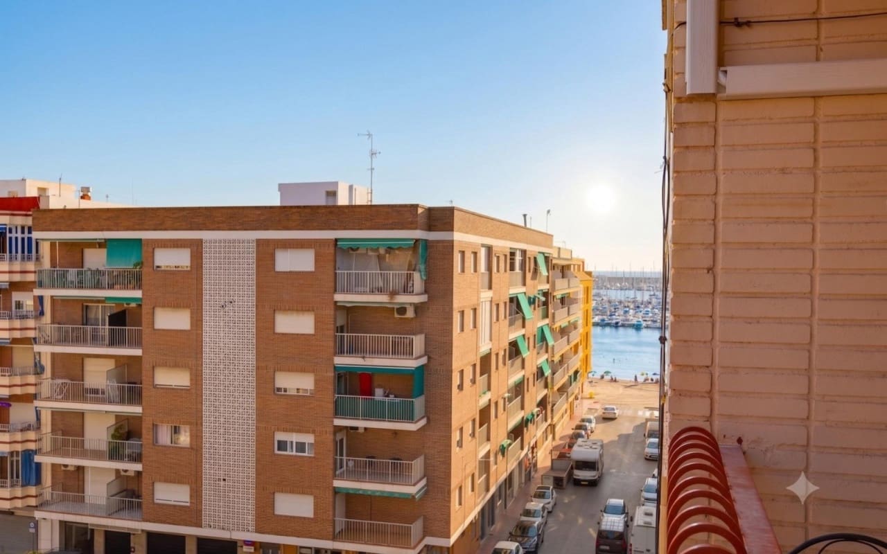 3 soverom Penthouse til salgs i Torrevieja - € 215 000 (Ref: 10154095)