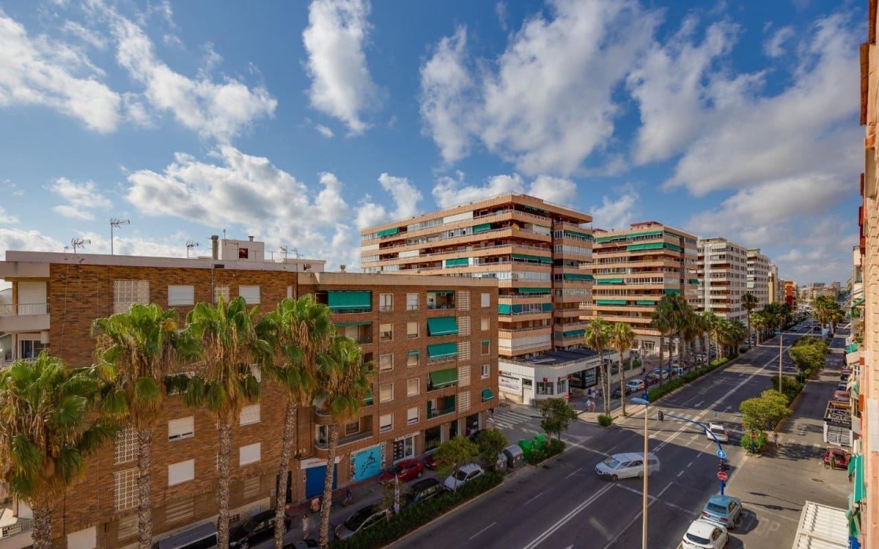 3 soverom Penthouse til salgs i Torrevieja - € 215 000 (Ref: 10154095)