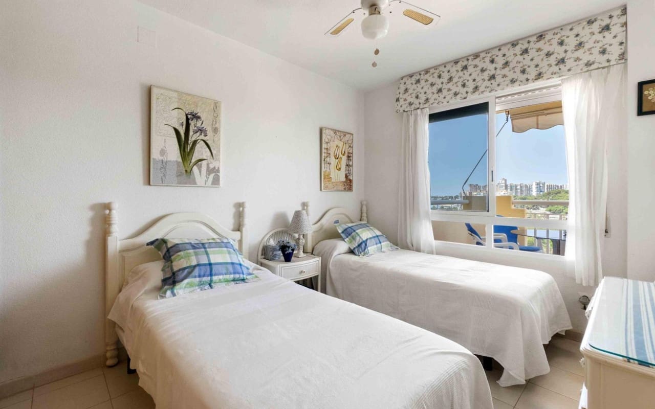 3 bedroom Beach Apartment for sale in Campoamor with pool - € 375,000 (Ref: 8354866)