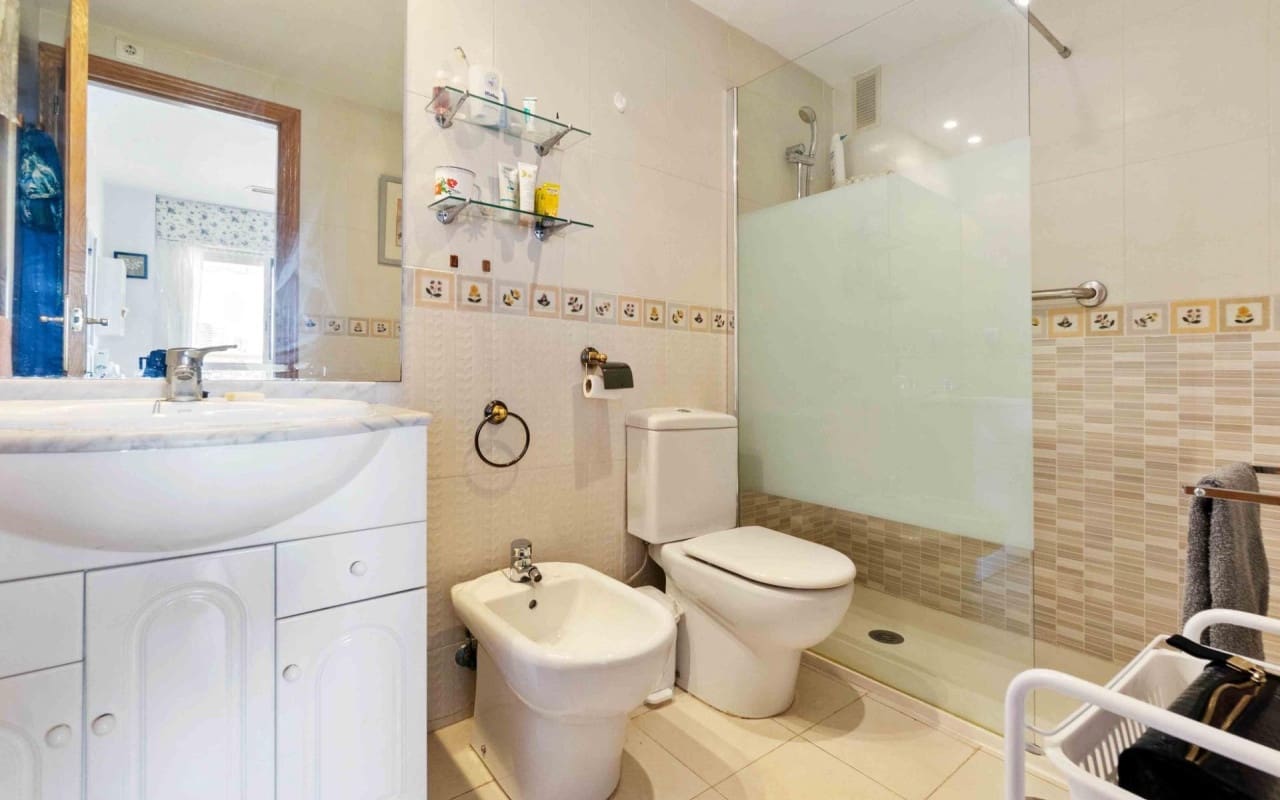 3 bedroom Beach Apartment for sale in Campoamor with pool - € 375,000 (Ref: 8354866)