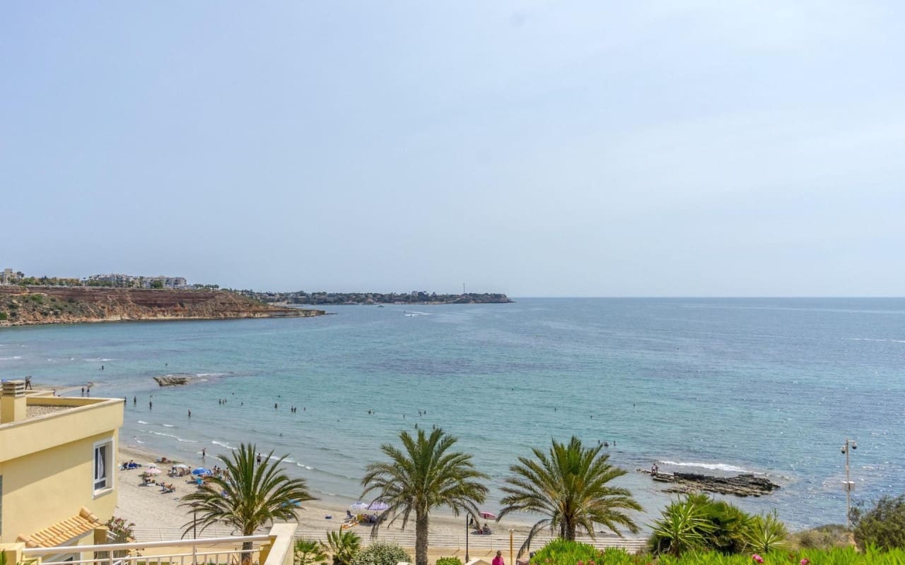 3 bedroom Beach Apartment for sale in Campoamor with pool - € 375,000 (Ref: 8354866)