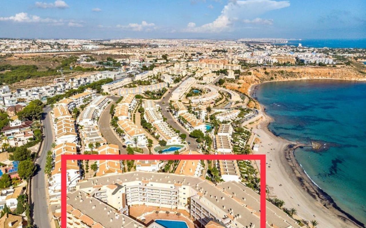 3 bedroom Beach Apartment for sale in Campoamor with pool - € 375,000 (Ref: 8354866)