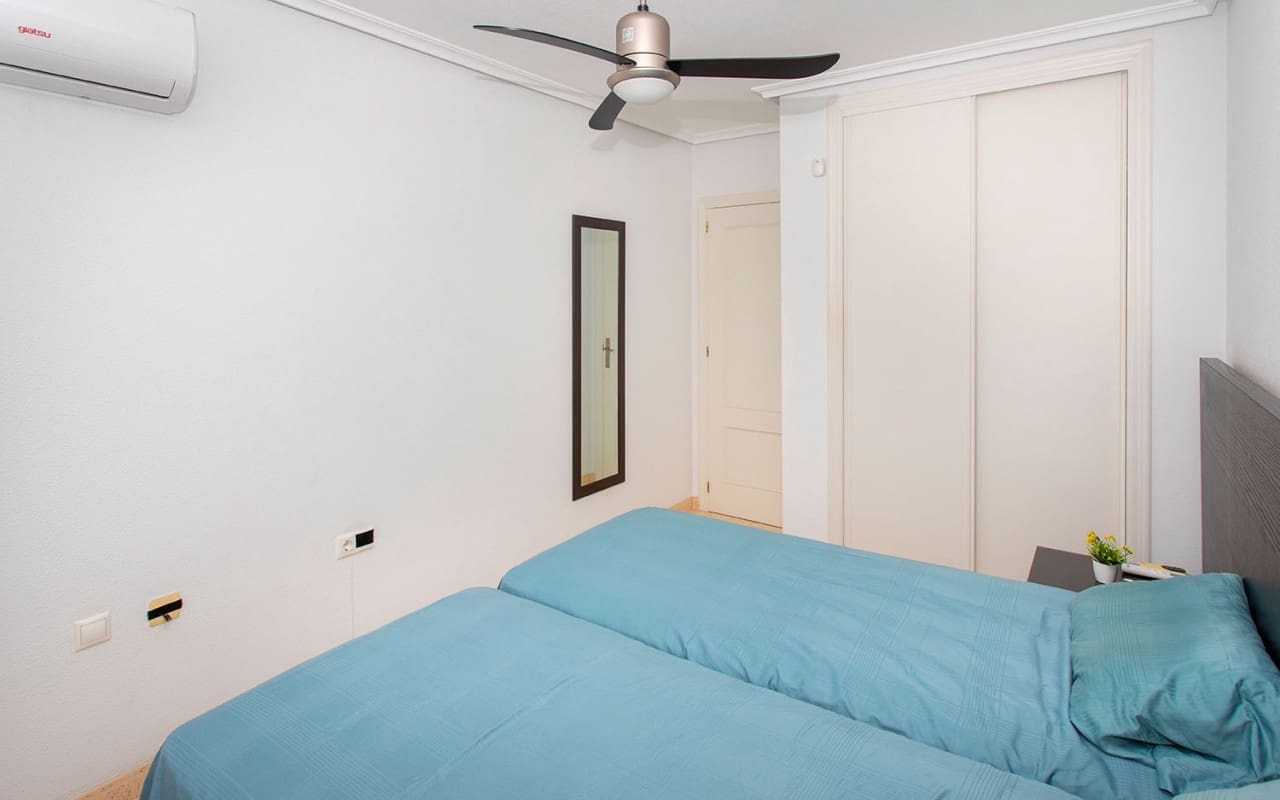 Appartement de 2 chambres à louer à Daya Vieja avec piscine - 750 € (Ref: 8366268)