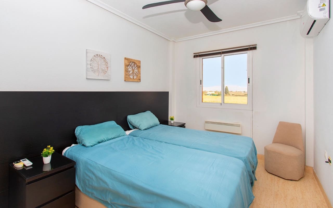 Appartement de 2 chambres à louer à Daya Vieja avec piscine - 750 € (Ref: 8366268)