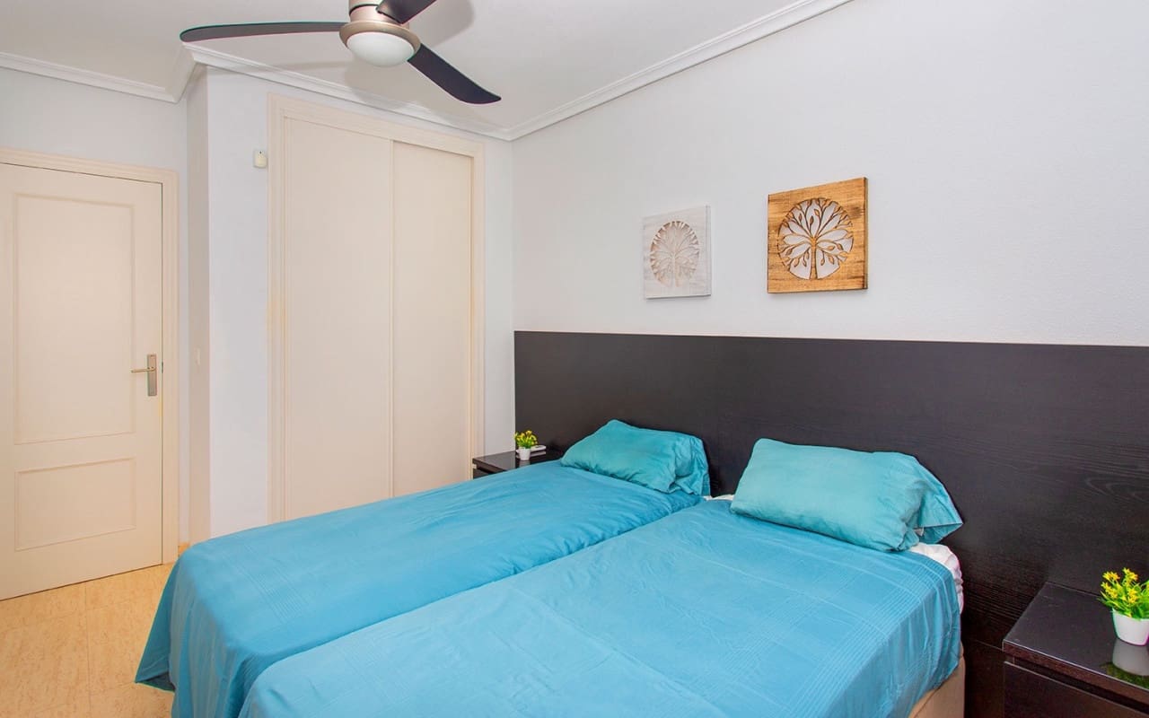 Appartement de 2 chambres à louer à Daya Vieja avec piscine - 750 € (Ref: 8366268)