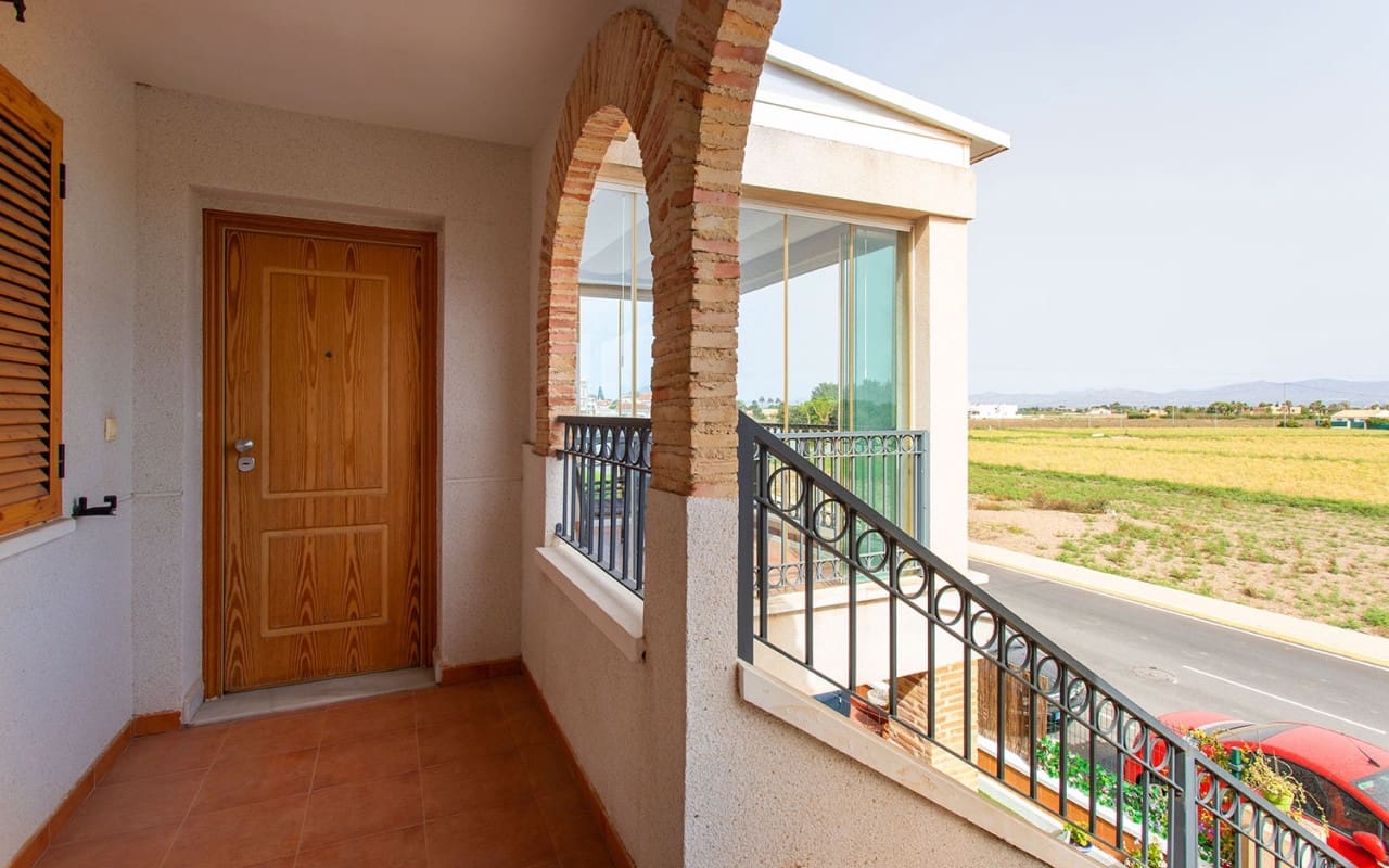 Appartement de 2 chambres à louer à Daya Vieja avec piscine - 750 € (Ref: 8366268)