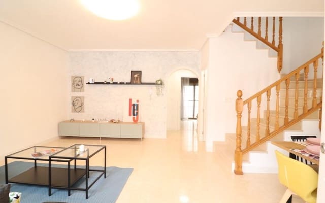 3 quarto Casa em Banda para venda em San Miguel de Salinas com piscina - 229 000 € (Ref: 8395470)