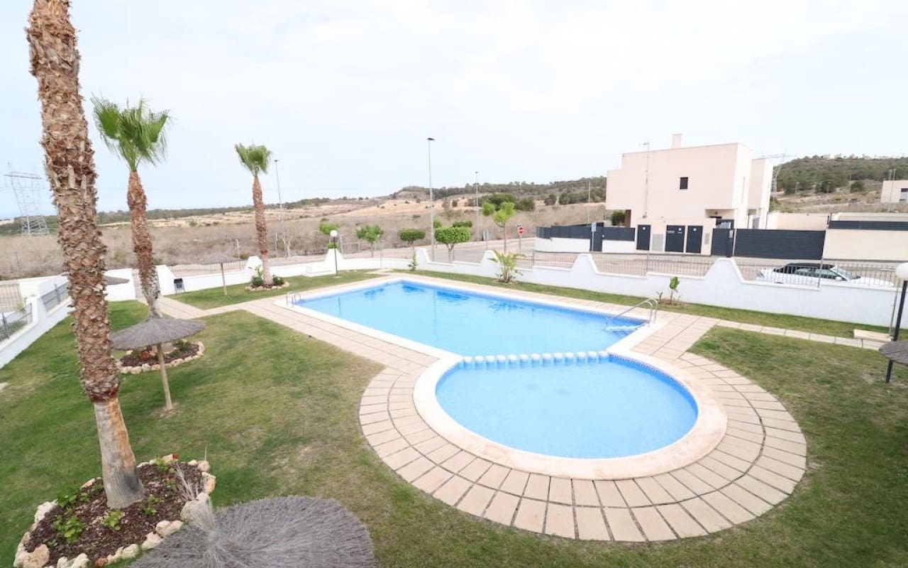 3 quarto Casa em Banda para venda em San Miguel de Salinas com piscina - 229 000 € (Ref: 8395470)