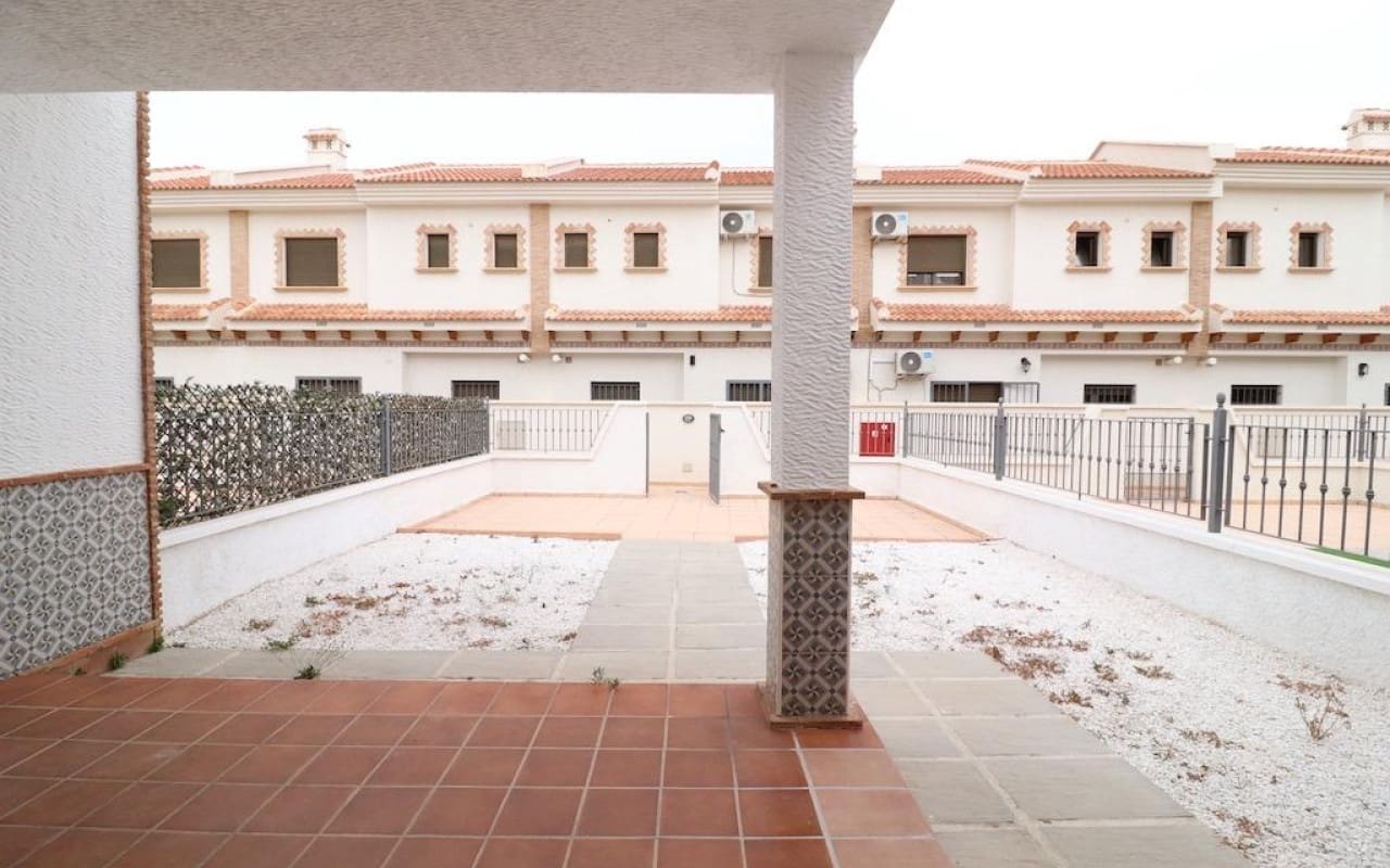 3 quarto Casa em Banda para venda em San Miguel de Salinas com piscina - 229 000 € (Ref: 8395470)