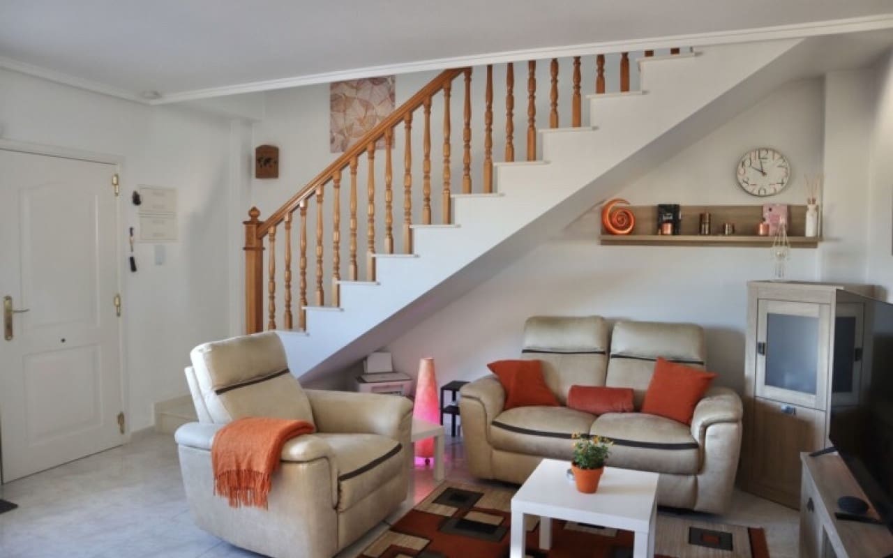 Villa/Maison de 2 chambres à louer à Rojales avec piscine - 900 € (Ref: 8404282)