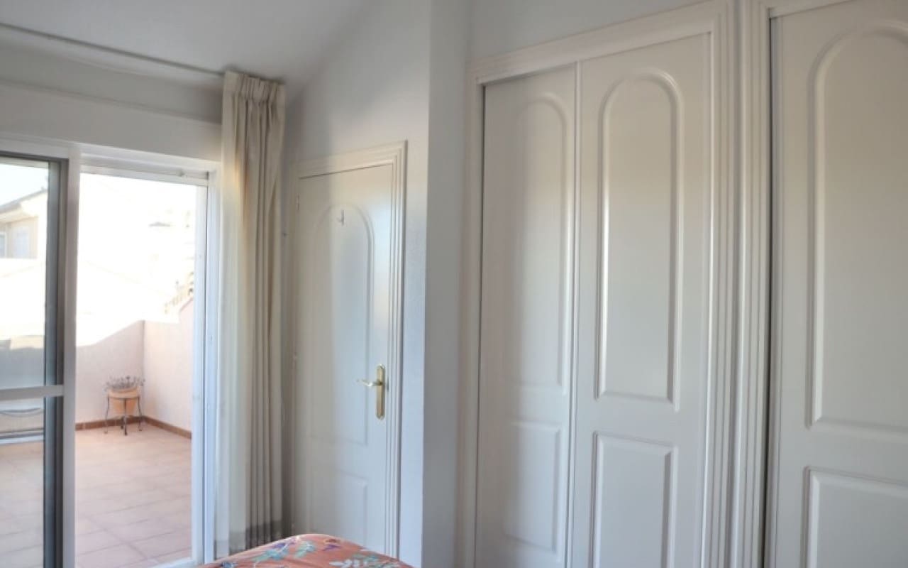 Villa/Maison de 2 chambres à louer à Rojales avec piscine - 900 € (Ref: 8404282)