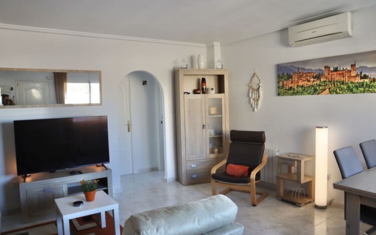 Villa/Maison de 2 chambres à louer à Rojales avec piscine - 900 € (Ref: 8404282)