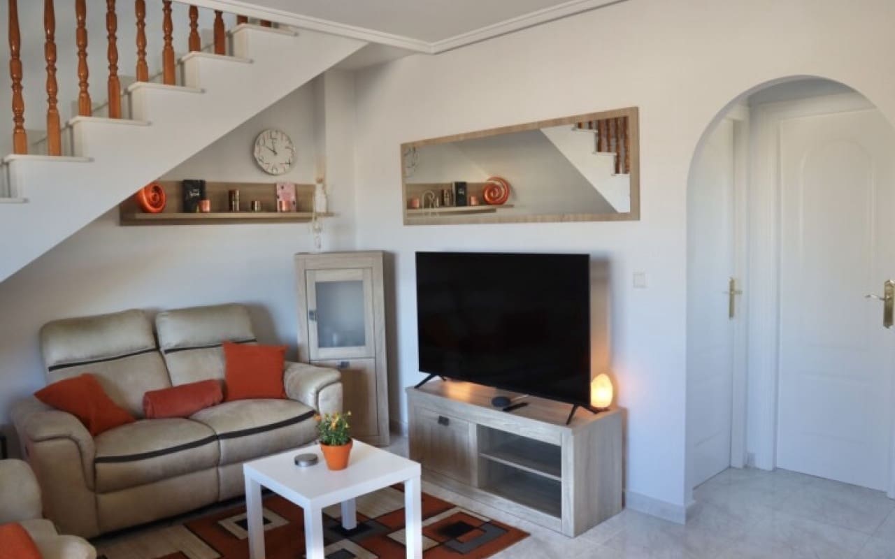 Villa/Maison de 2 chambres à louer à Rojales avec piscine - 900 € (Ref: 8404282)