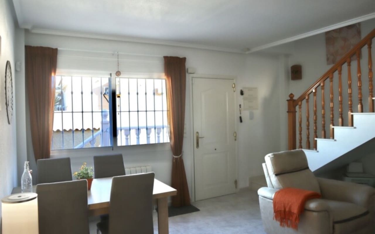 Villa/Maison de 2 chambres à louer à Rojales avec piscine - 900 € (Ref: 8404282)