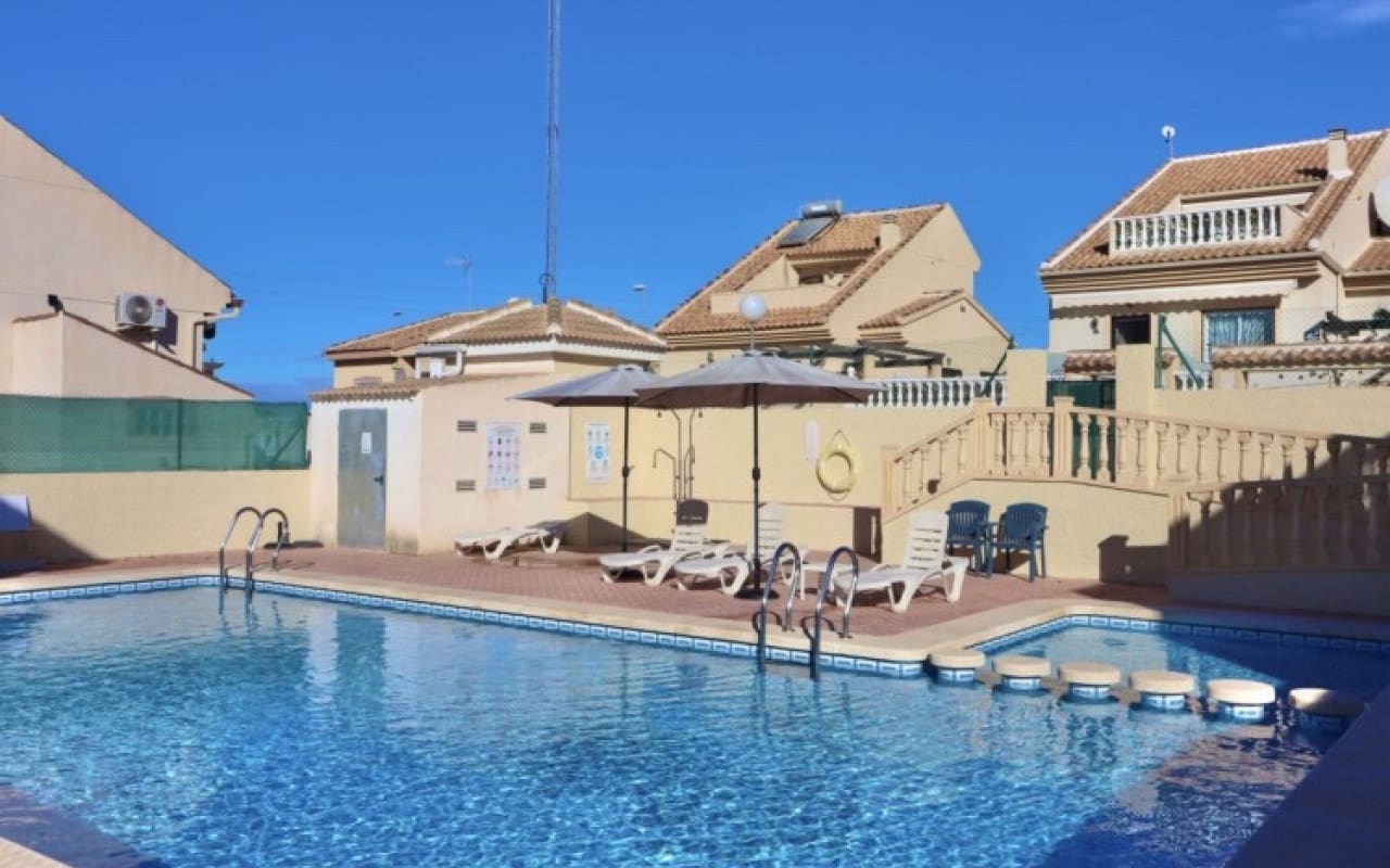 Villa/Maison de 2 chambres à louer à Rojales avec piscine - 900 € (Ref: 8404282)