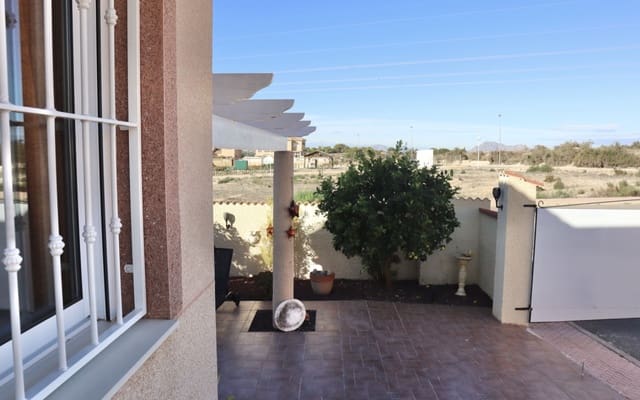 Villa/Maison de 2 chambres à louer à Ciudad Quesada, Rojales avec piscine - 900 € (Ref: 8404282)