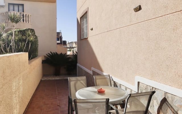 Villa/Maison de 2 chambres à louer à Ciudad Quesada, Rojales avec piscine - 900 € (Ref: 8404282)