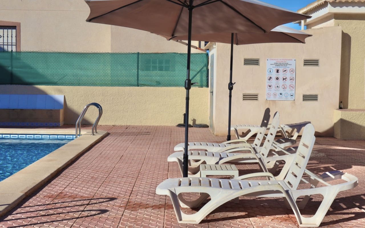 Villa/Maison de 2 chambres à louer à Rojales avec piscine - 900 € (Ref: 8404282)