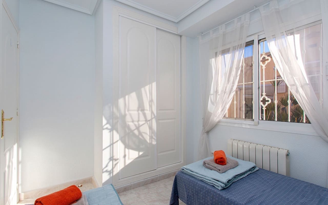 Villa/Maison de 2 chambres à louer à Rojales avec piscine - 900 € (Ref: 8404282)