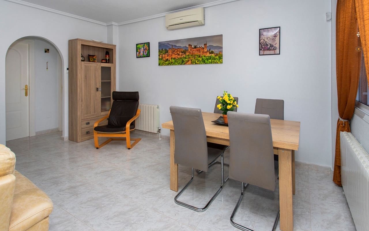 Villa/Maison de 2 chambres à louer à Rojales avec piscine - 900 € (Ref: 8404282)