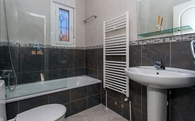 Villa/Maison de 2 chambres à louer à Ciudad Quesada, Rojales avec piscine - 900 € (Ref: 8404282)