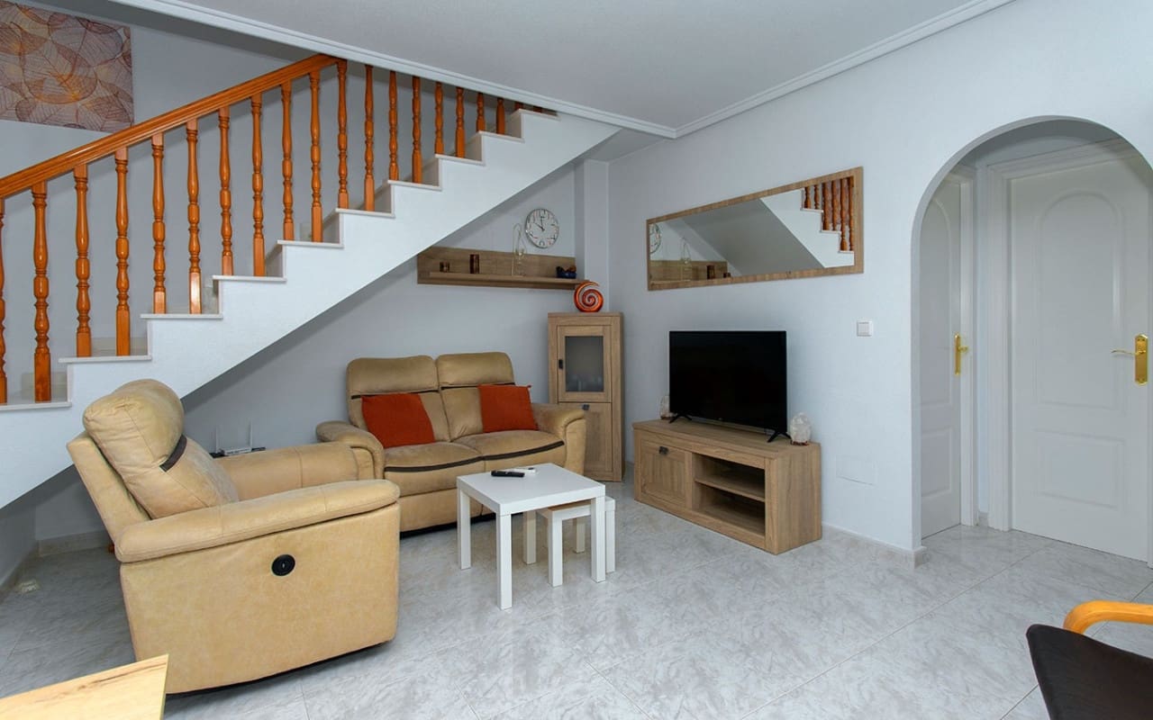 Villa/Maison de 2 chambres à louer à Rojales avec piscine - 900 € (Ref: 8404282)