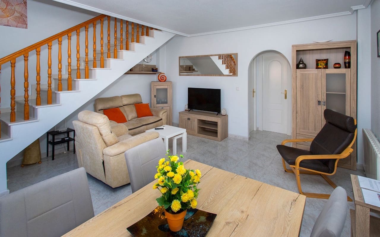 Villa/Maison de 2 chambres à louer à Rojales avec piscine - 900 € (Ref: 8404282)