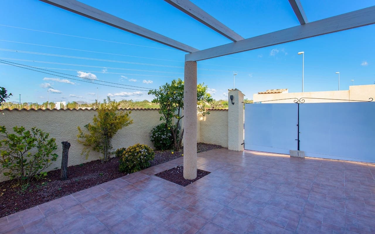 Villa/Maison de 2 chambres à louer à Rojales avec piscine - 900 € (Ref: 8404282)