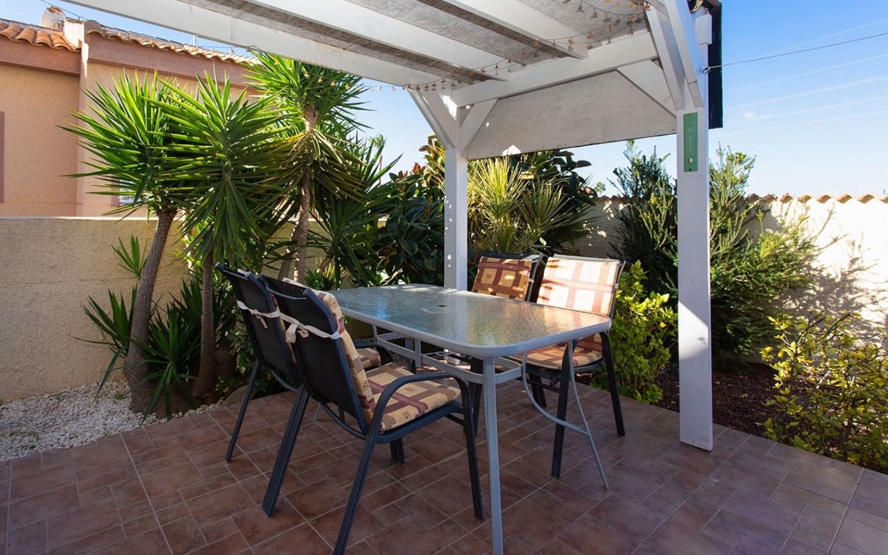 Villa/Maison de 2 chambres à louer à Rojales avec piscine - 900 € (Ref: 8404282)