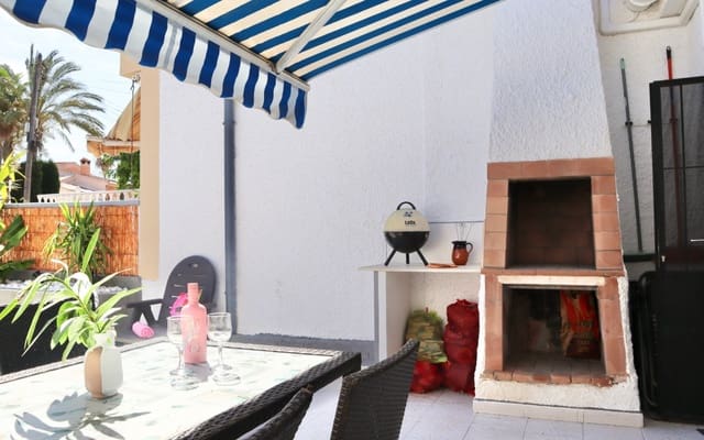 2 soverom Hus til leie i Playa de los Locos, Torrevieja med svømmebasseng - € 850 (Ref: 8425256)