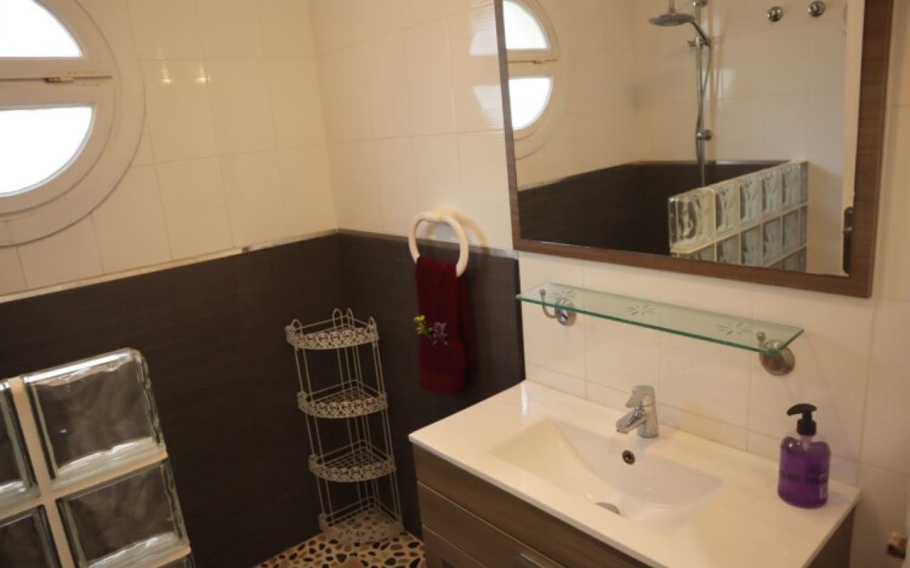 2 soveværelse Byhus til leje i Torrevieja med swimmingpool - € 875 (Ref: 8425257)