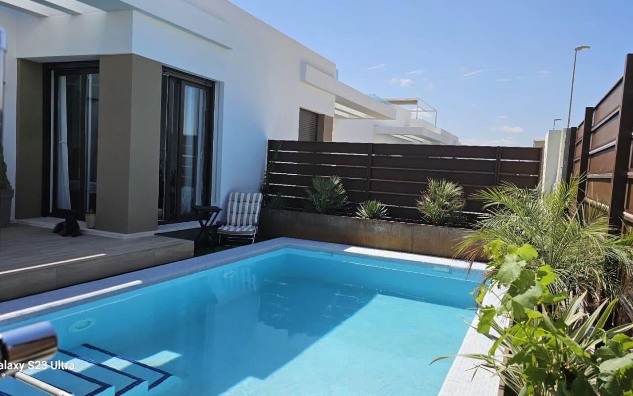 3 bedroom Villa for sale in Vistabella with pool - € 390,000 (Ref: 8524262)